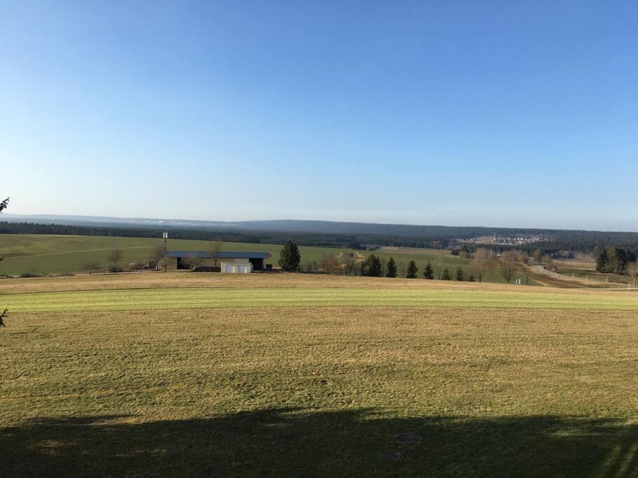לופינגן Gemuetliches Apartment Mit Wundervollem Weitblick מראה חיצוני תמונה